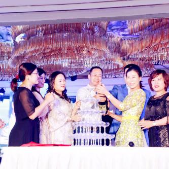 皇冠直播免费观看绿色版V69.79.236.206安卓版本-好用